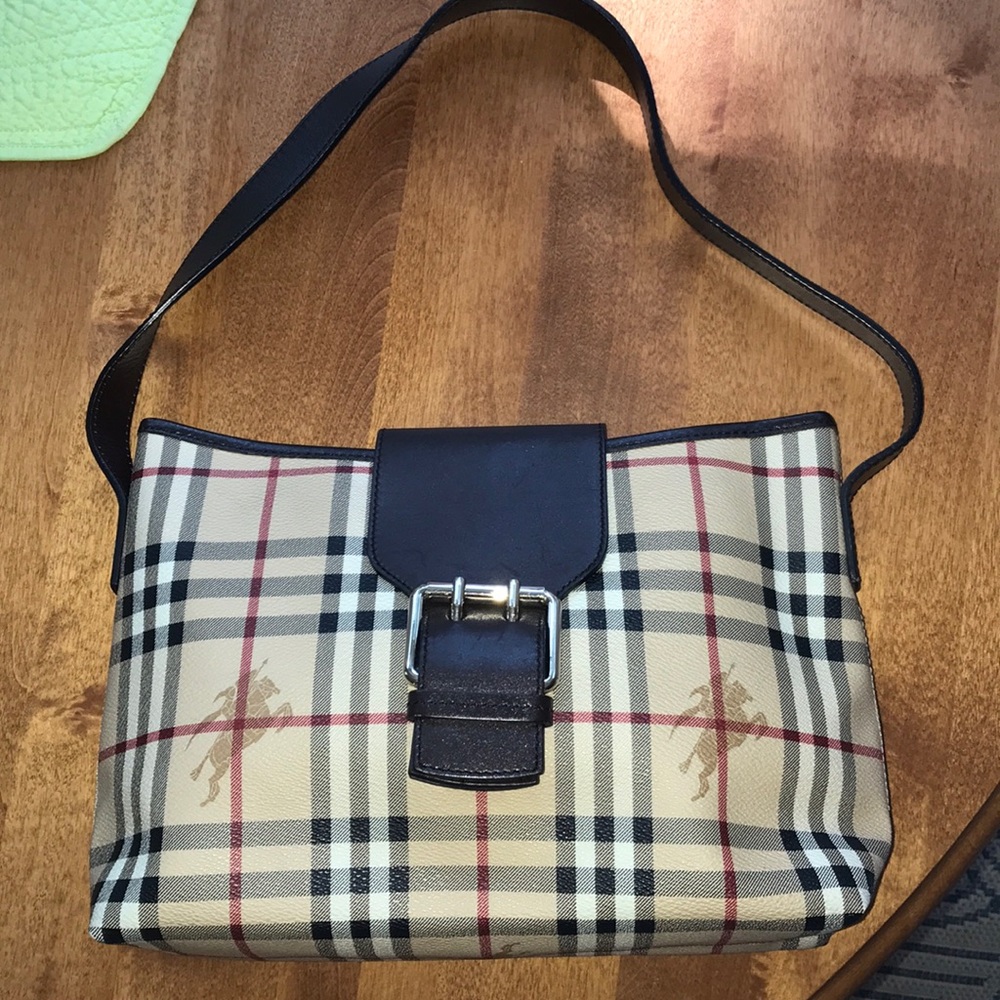 NEW AUTHENTIC BURBERRY BAG! Dust bag included!
